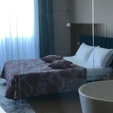 Coco Szálloda *